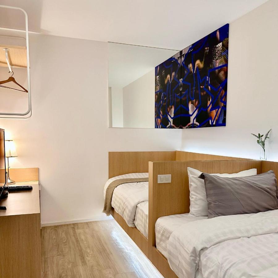E11 Hotel - Bts Punnawithi Bangkok Exterior photo
